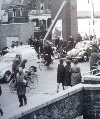 Foto van Alphense brug in 1963