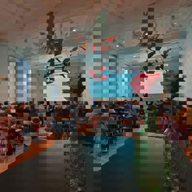 Foto van de zaal
