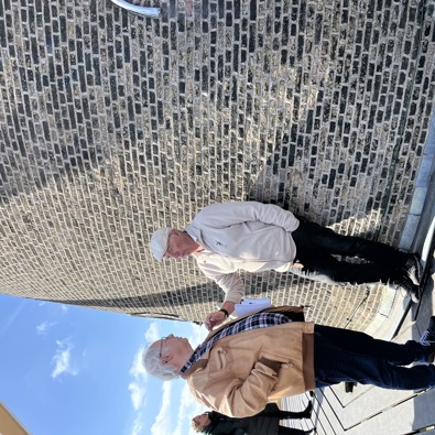 Twee deelnemers in gesprek