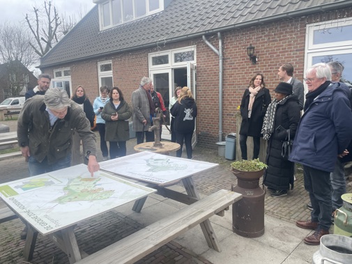 Expeditie Erfgoed, bustour langs erfgoedprojecten in de provincie, hier: Programma Noordrand Wassenaar (Foto: Marielle Hendriks)