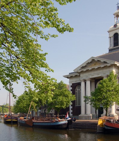 Trekschuiten aan de Lange Haven, Schiedam