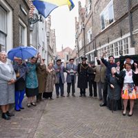 Groepsfoto van de toneelgroep Streekmuseum Goeree-Overflakkee